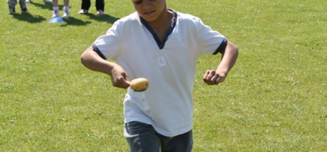 sports-day-2014-egg-and-spoon-2