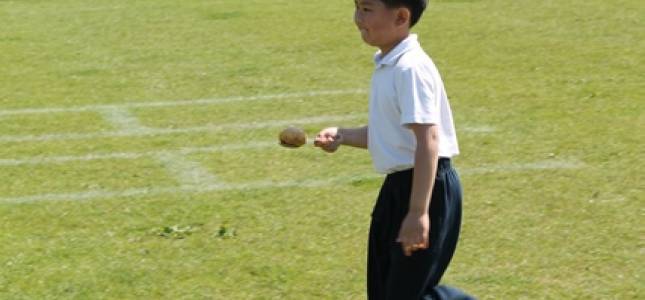 sports-day-2014-egg-and-spoon-7